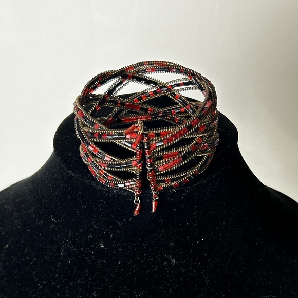 Vintage Criss Cross Beaded Bracelet - Picture 3 of 4